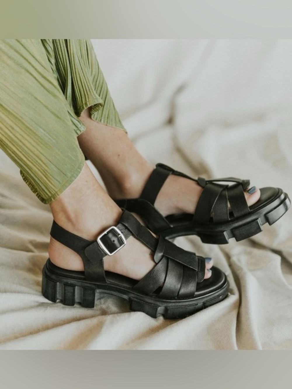 Free People Chunky Black Leather Gladiator Sandals Size 36